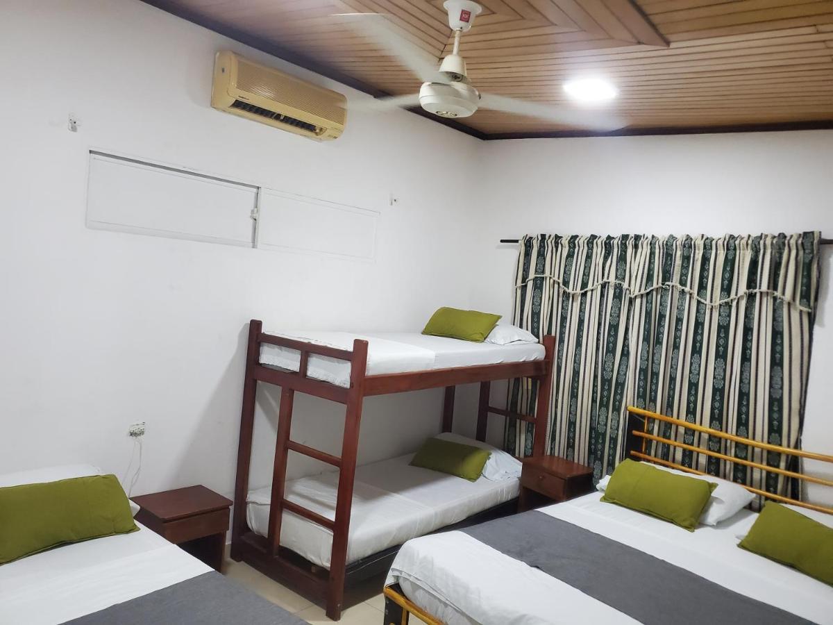 Hotel Perla Real Санта Марта Екстериор снимка