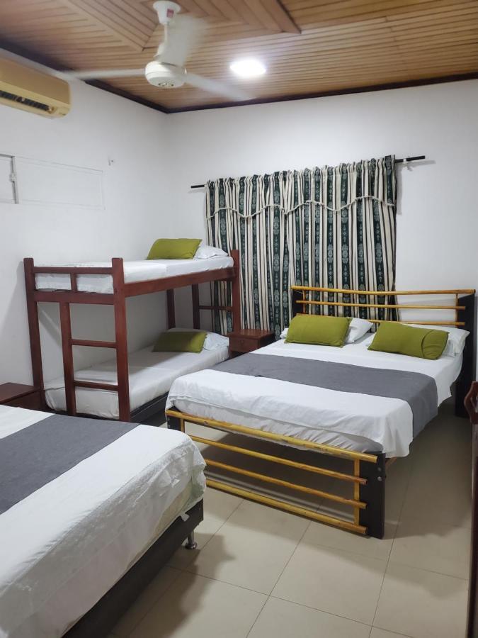 Hotel Perla Real Санта Марта Екстериор снимка