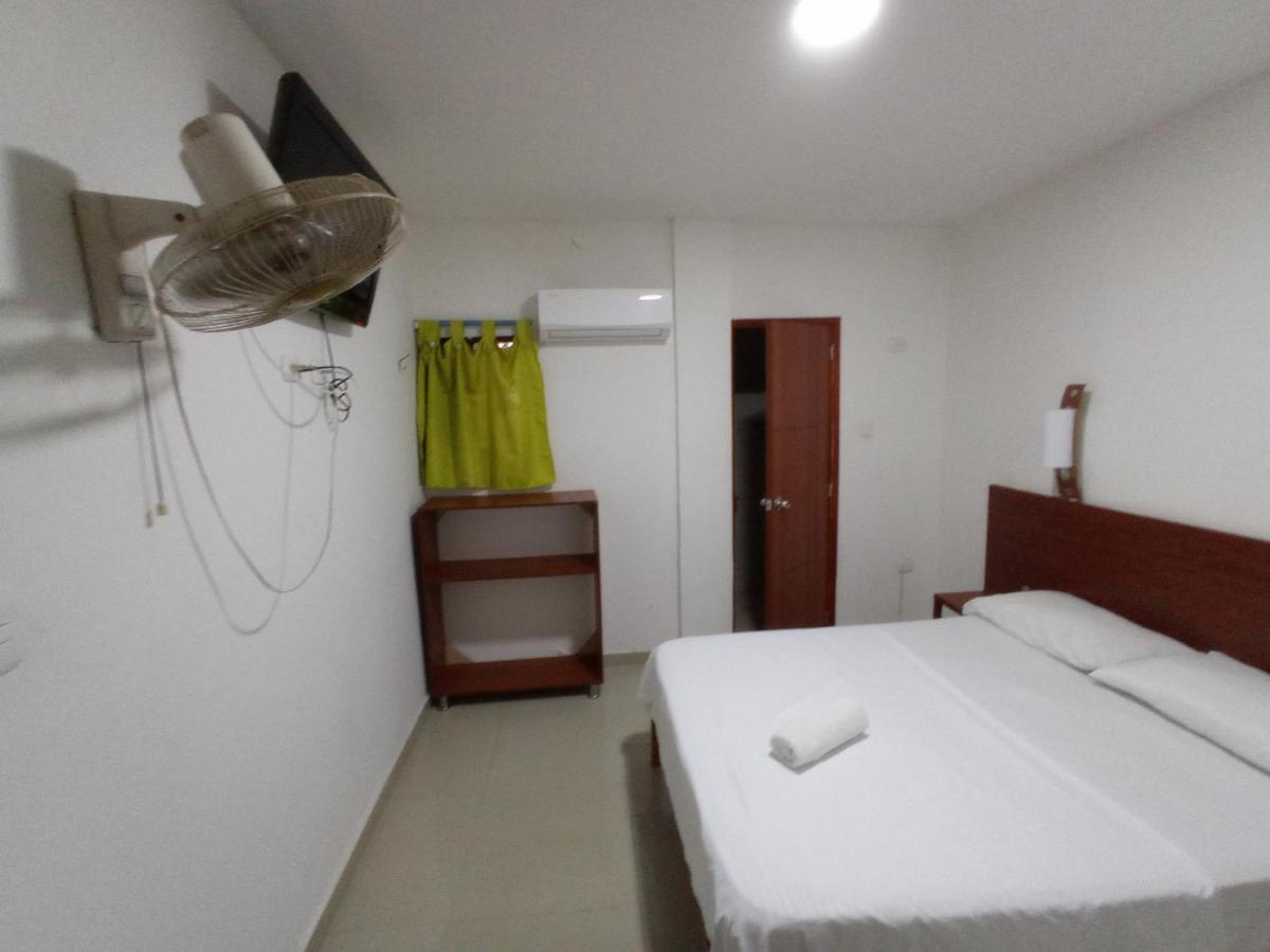Hotel Perla Real Санта Марта Екстериор снимка