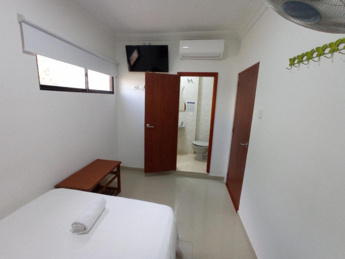 Hotel Perla Real Санта Марта Екстериор снимка